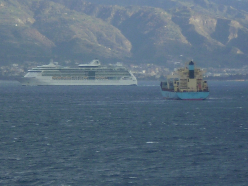Maersk Trapani+Brilliance of the seas