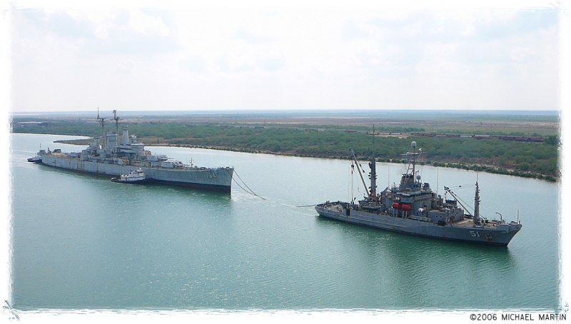 USNS Grasp and USS Des Moines