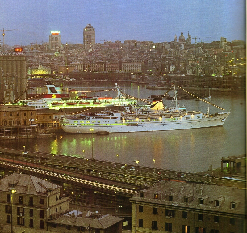 Porto di Genova, con Ausonia e Fedor Dostoevskij