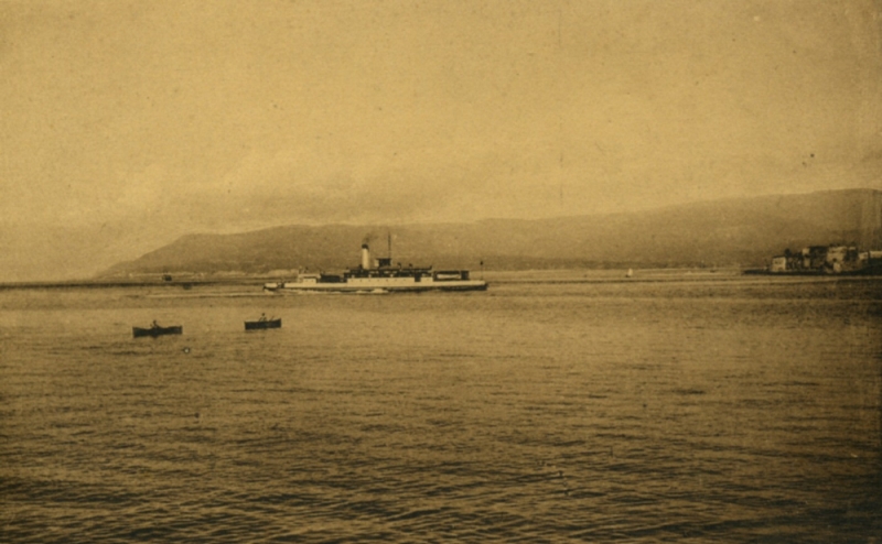Ferry-boat nel porto di Messina