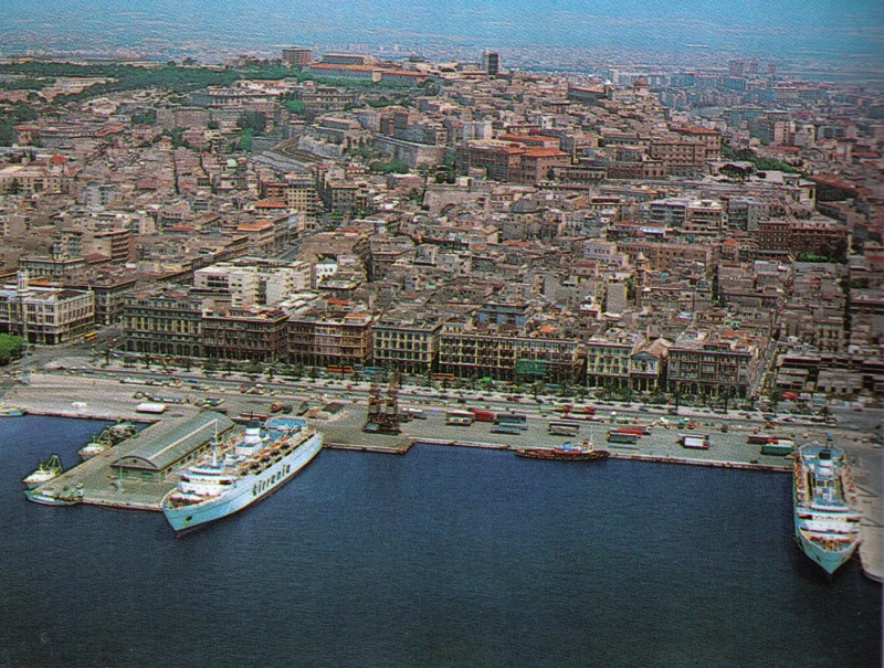 Poeti al porto di Cagliari