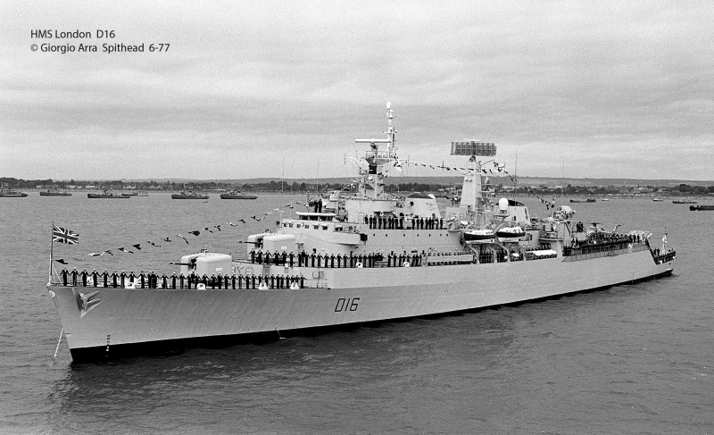 HMS London  D16