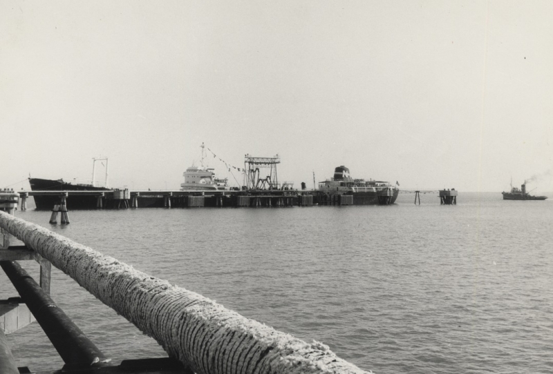 Ormeggio della prima petroliera al  Terminal Saras Sarroch