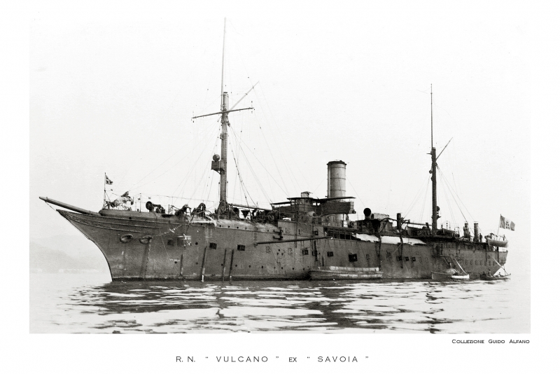 Nave officina Vulcano ex Savoia
