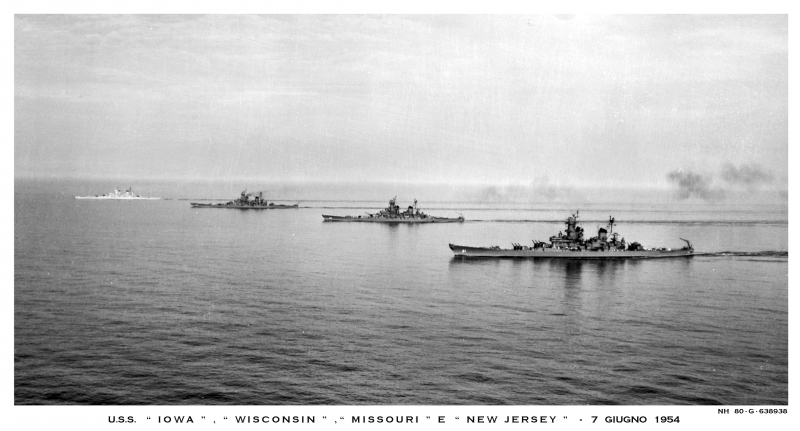 USS   IOWA , WISCONSIN , MISSOURI  e  NEW JERSEY