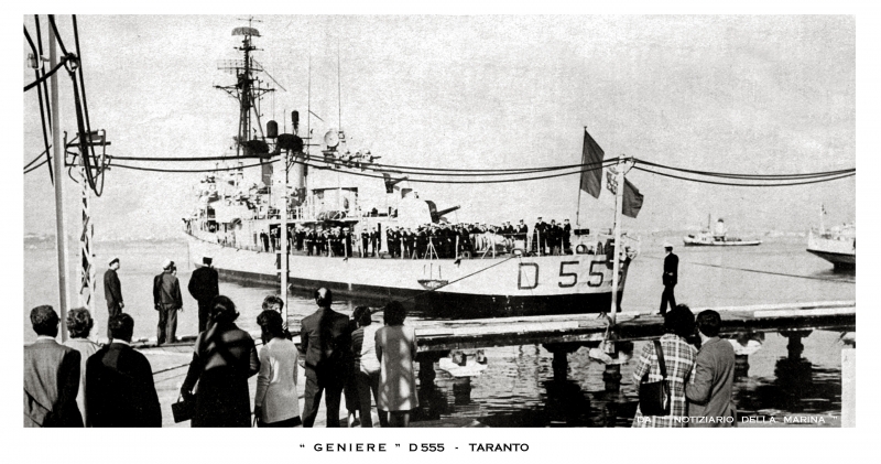 GENIERE D 555   ex   USS  PRITCHETT  DD-561
