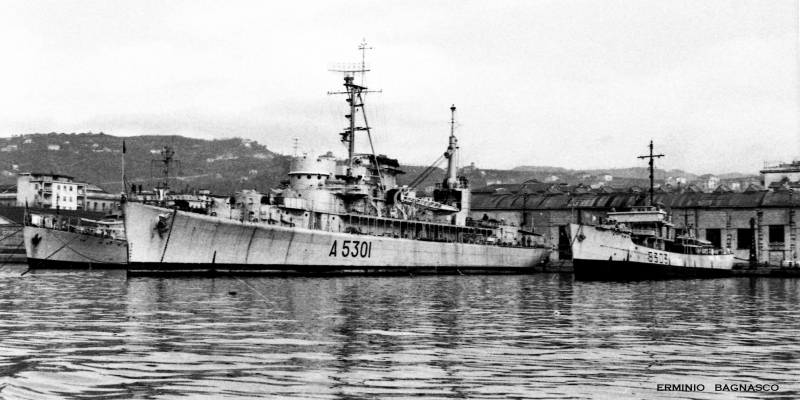 PIETRO CAVEZZALE A 5301 ex USS OYSTER BAY ( AGP - 6 )