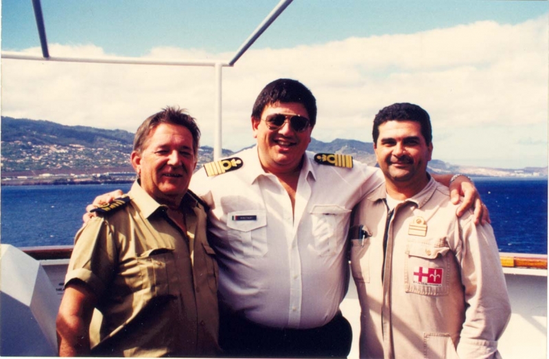 Mi, como Primero Piloto segundo al mando, el Capitan Superior, Comandante Superior Raffaele MINOTAURO y Chefe de Maquina Senor Miguel CACACE