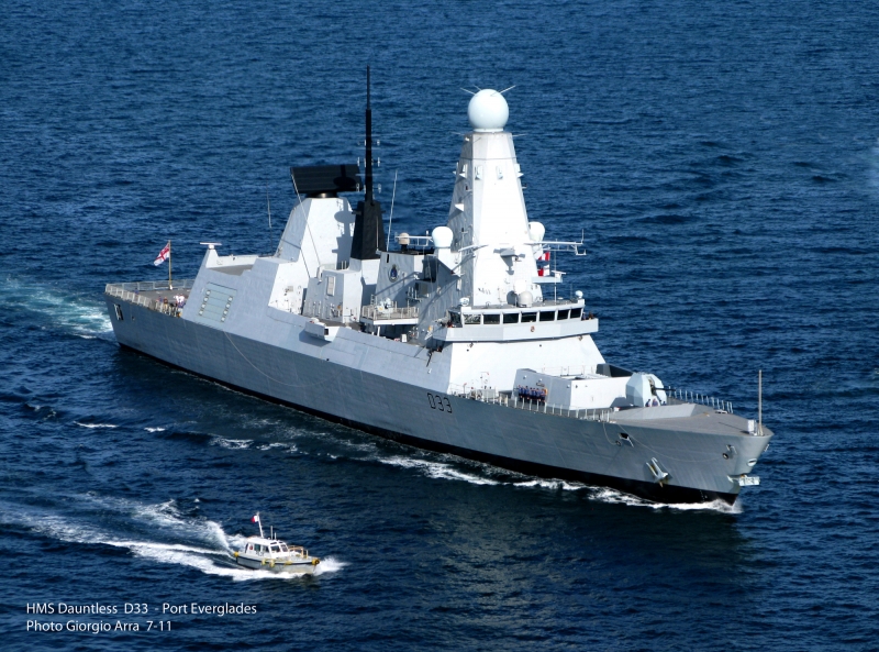 HMS Dauntless  D33